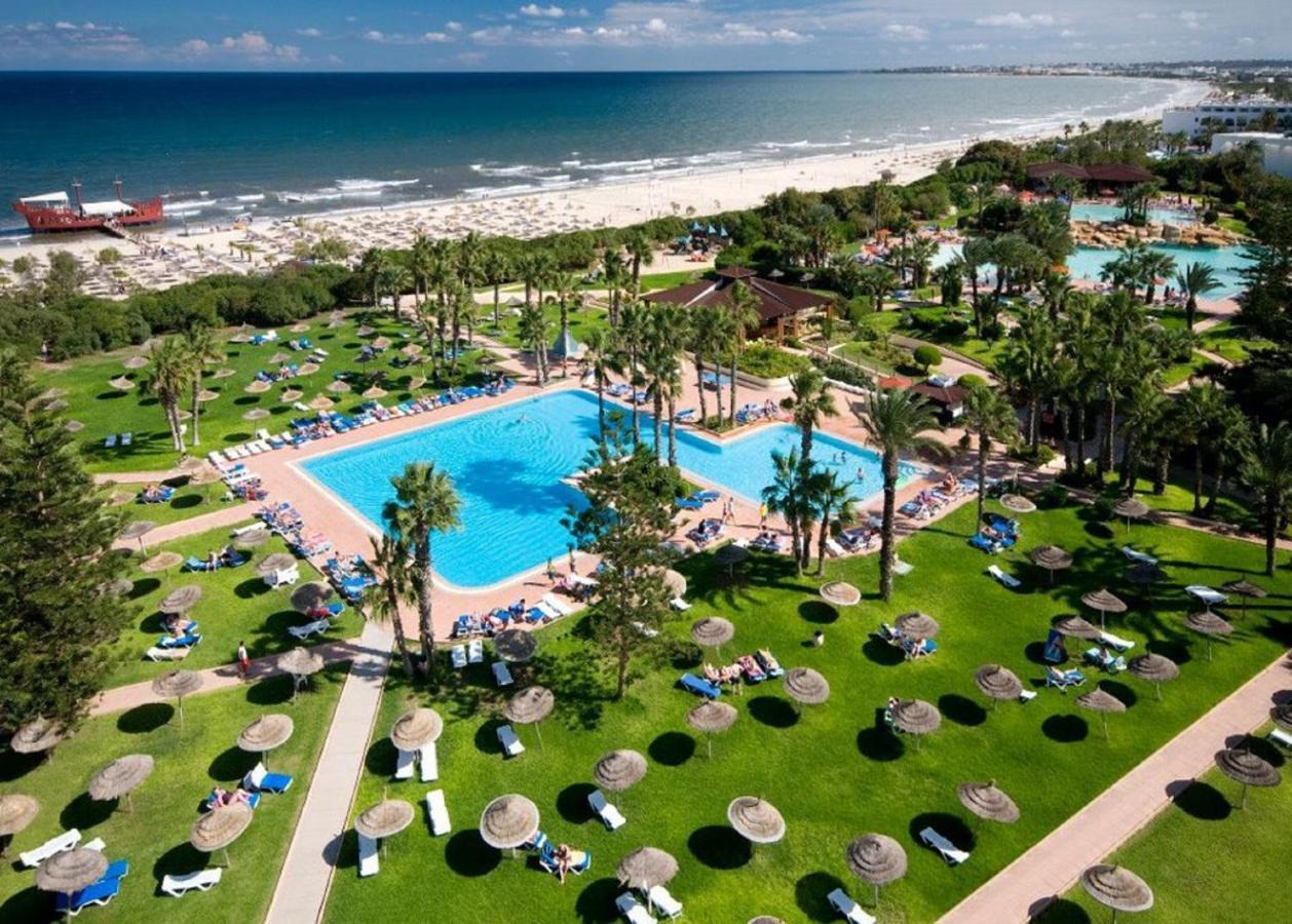 Sahara Aquapark Hotel