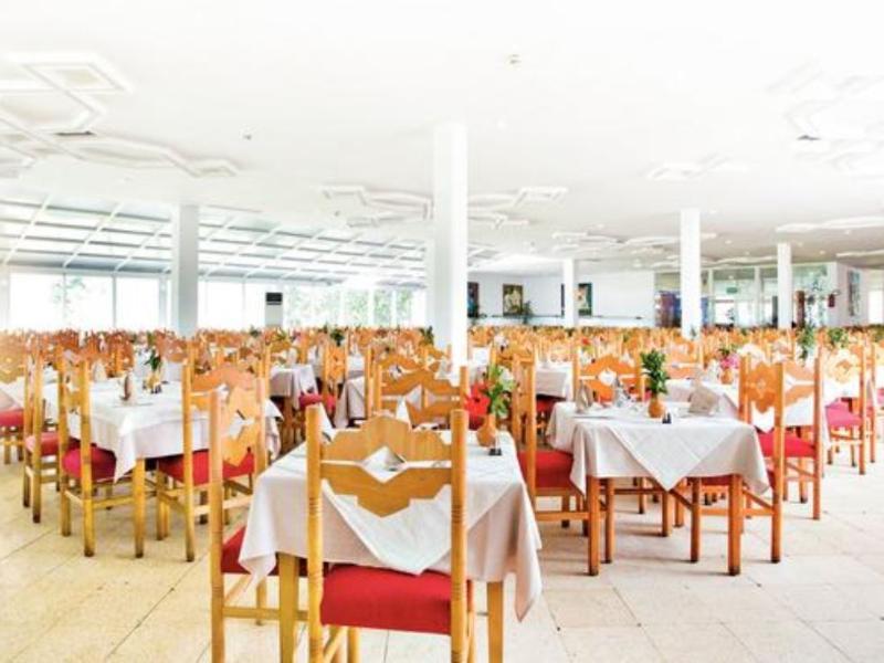 Sahara Aquapark Hotel 3*